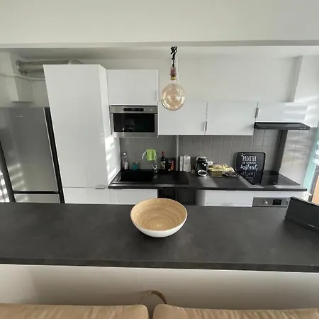 - 50m2 Au Calme, A Pieds Apartment *