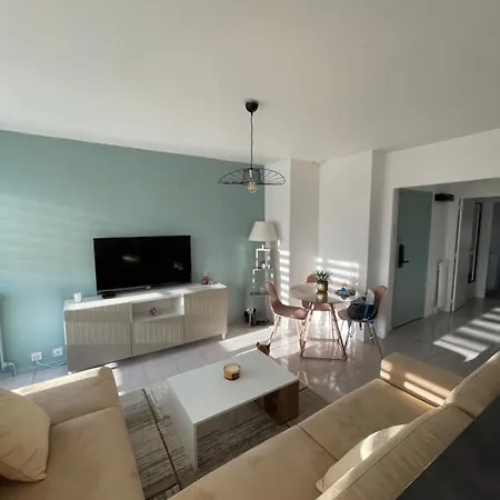 - 50m2 Au Calme, A Pieds Apartament Fréjus