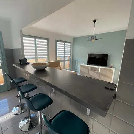 Apartment - 50m2 Au Calme, A Pieds Fréjus